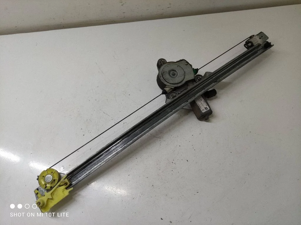 Priekinio el. lango pakėlimo mechanizmo komplektas