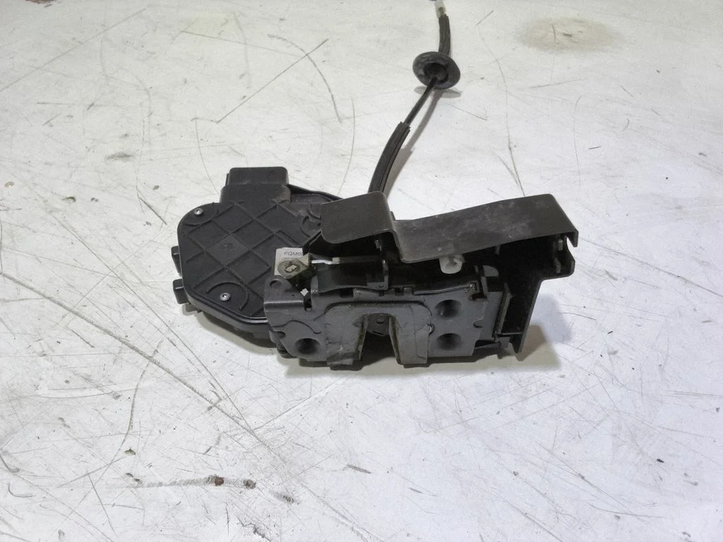 Front door lock FQM000216