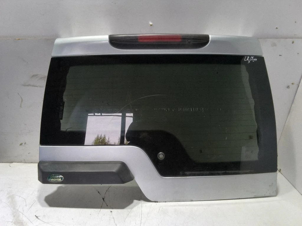 Tailgate/trunk/boot lid – rear