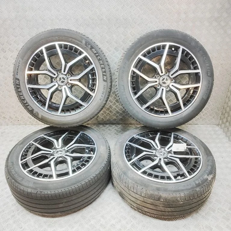 R19 vieglmetāla disks (-i) A2434010500
