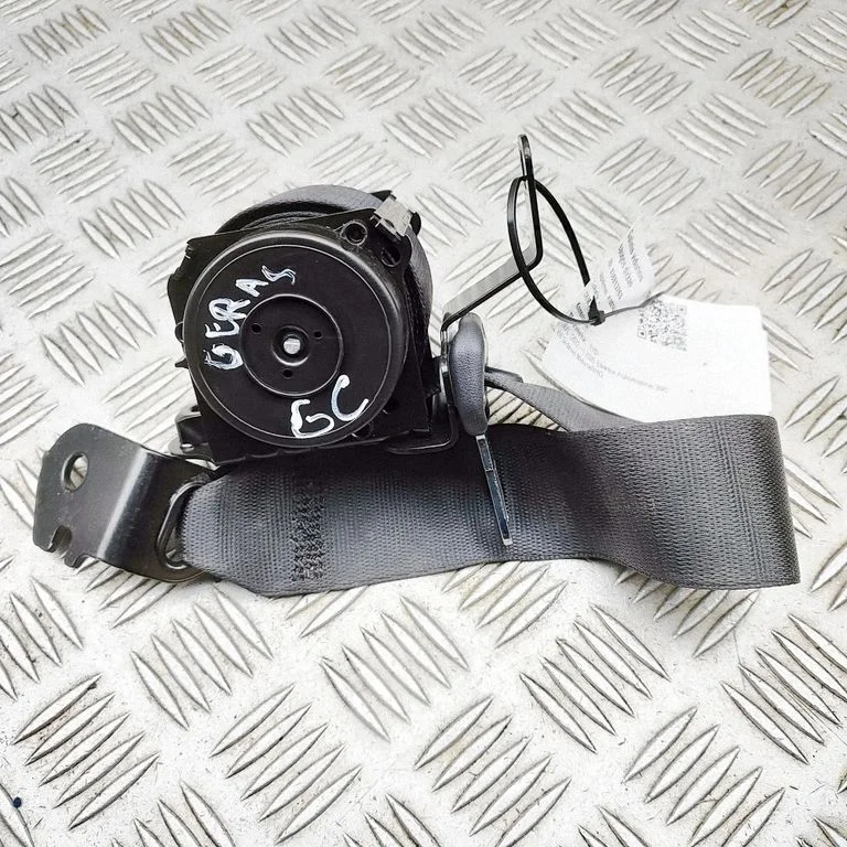 Middle seatbelt (rear) 661954200C