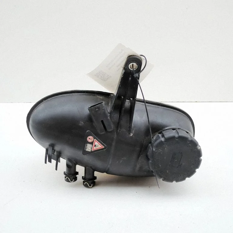 Coolant expansion tank/reservoir