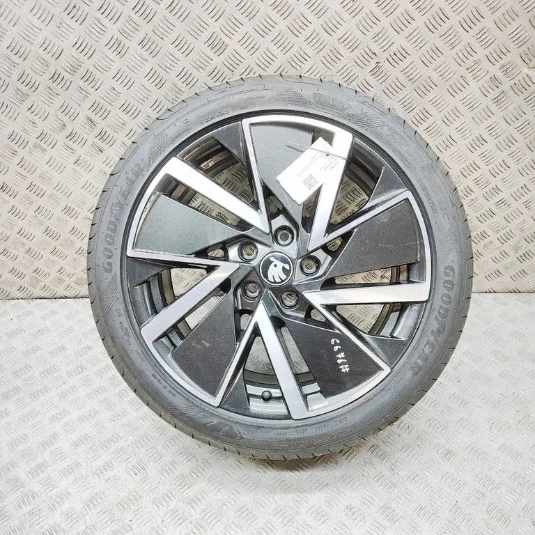 R18 alloy rim 5E3601025AD