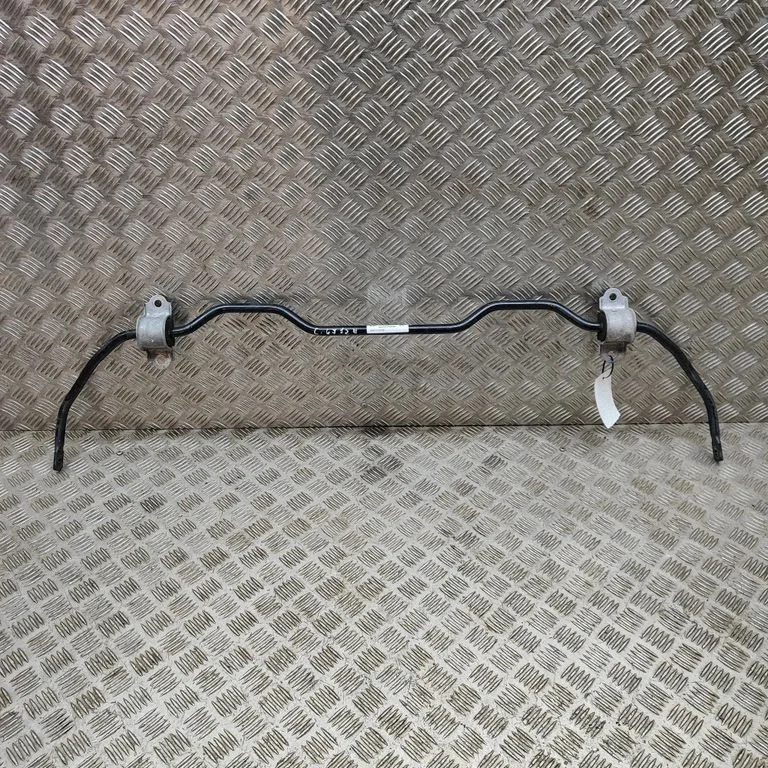 Aizmugurējais stabilizators 104448800A