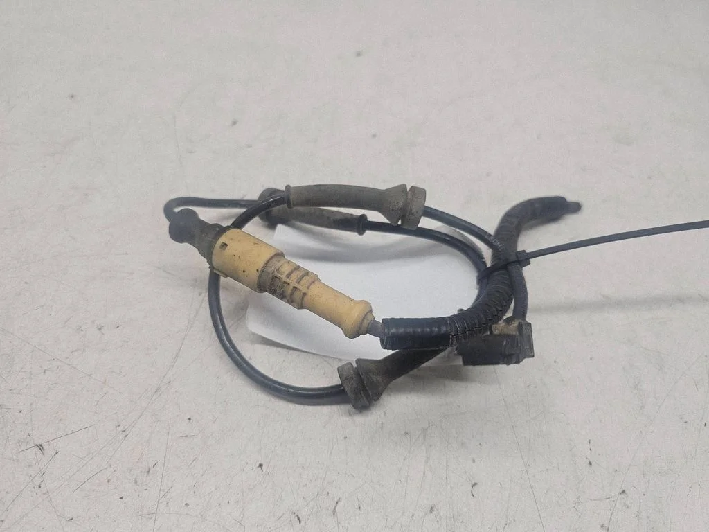 ABS brake wheel speed sensor 8200296570
