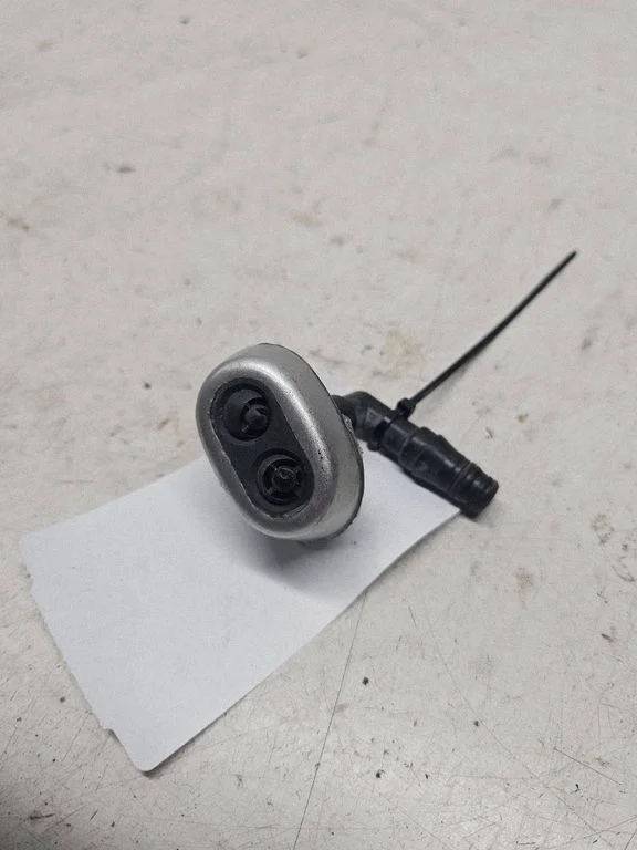 Žibintų apiplovimo purkštukas (-ai)