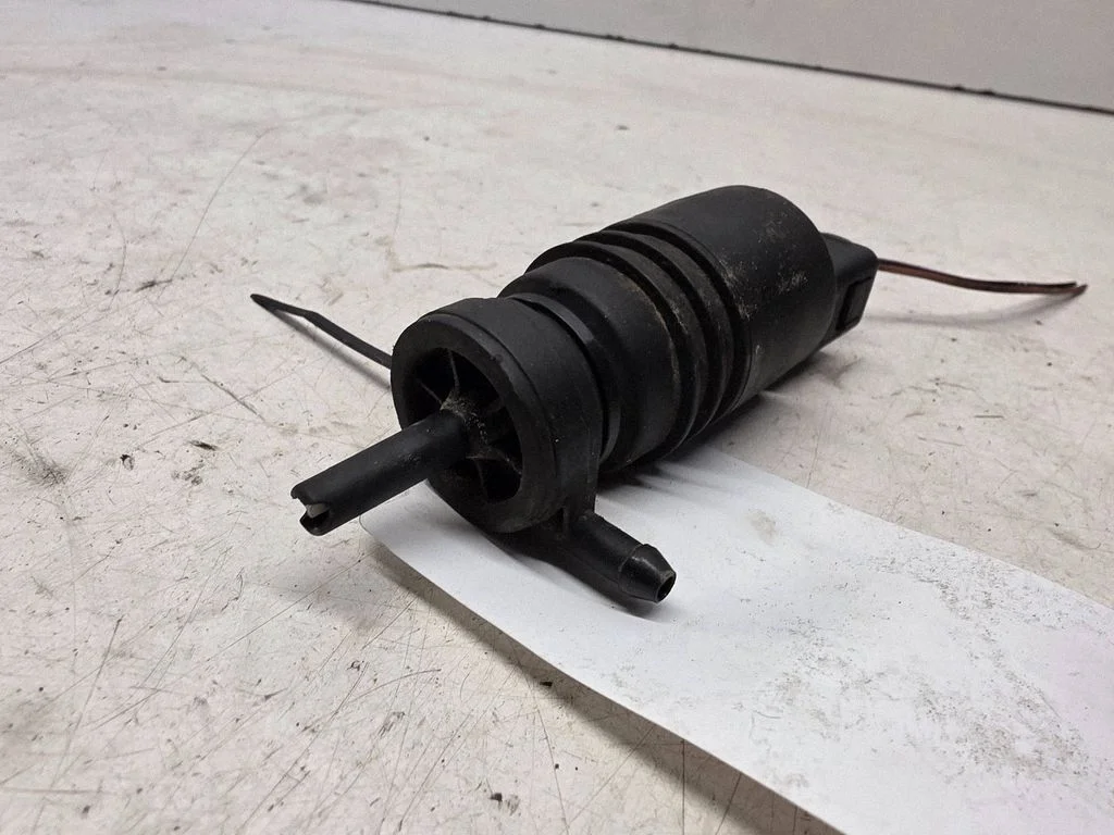 Windscreen/windshield washer pump 1J0973722