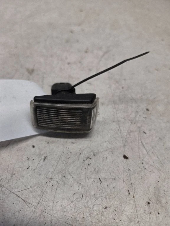 Front fender indicator light 6R0142631