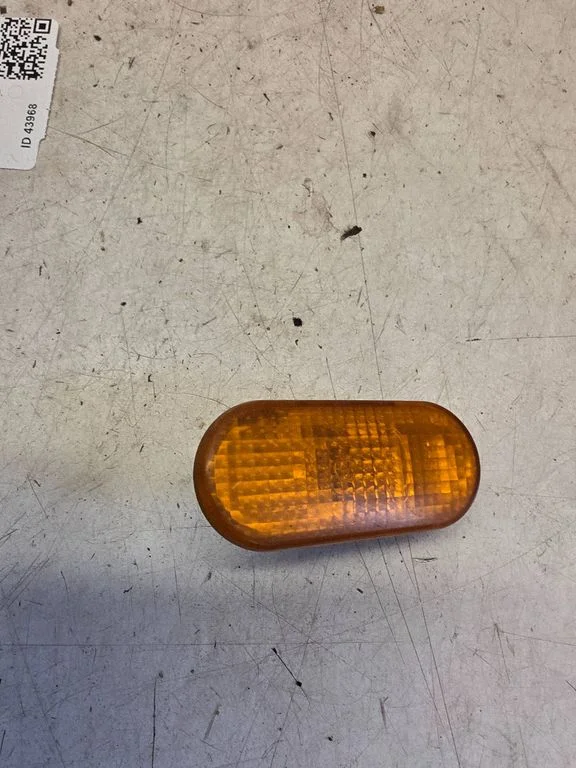 Front fender indicator light 3B0949117B