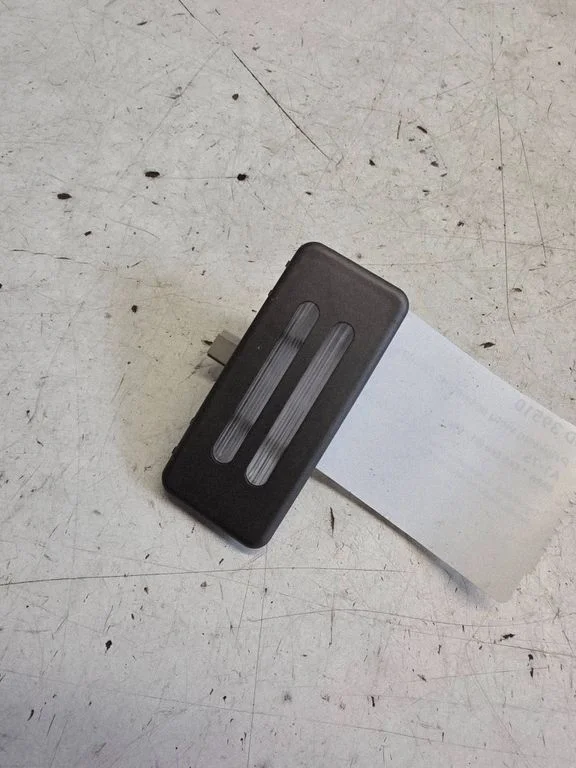 Front seat light 15514900