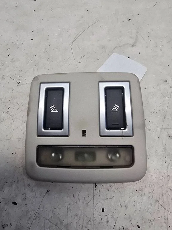 Rear seat light – Jaguar XE (2015-)
