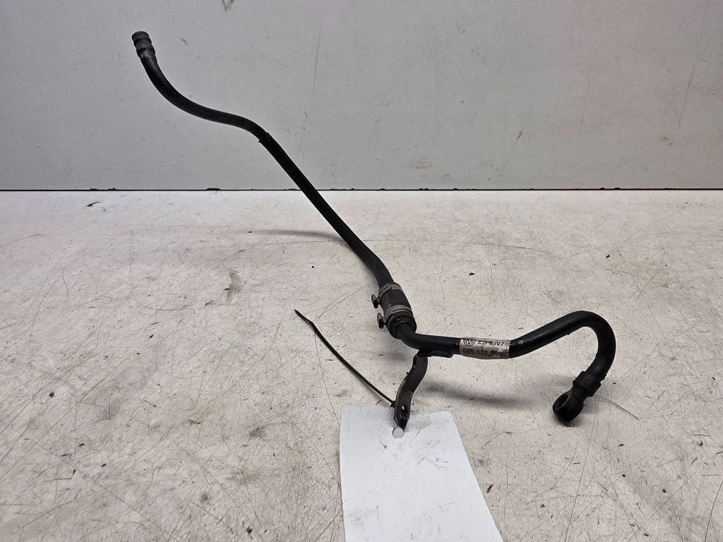 Engine coolant pipe/hose 059121398