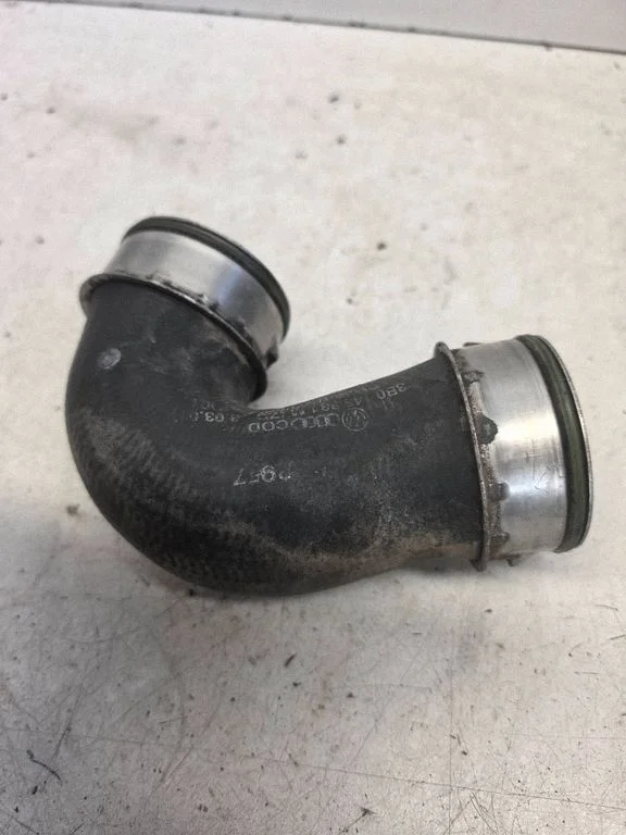 Intercooler hose/pipe 3B0145834M
