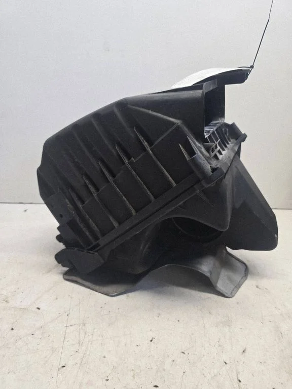 Air filter box 06C133843