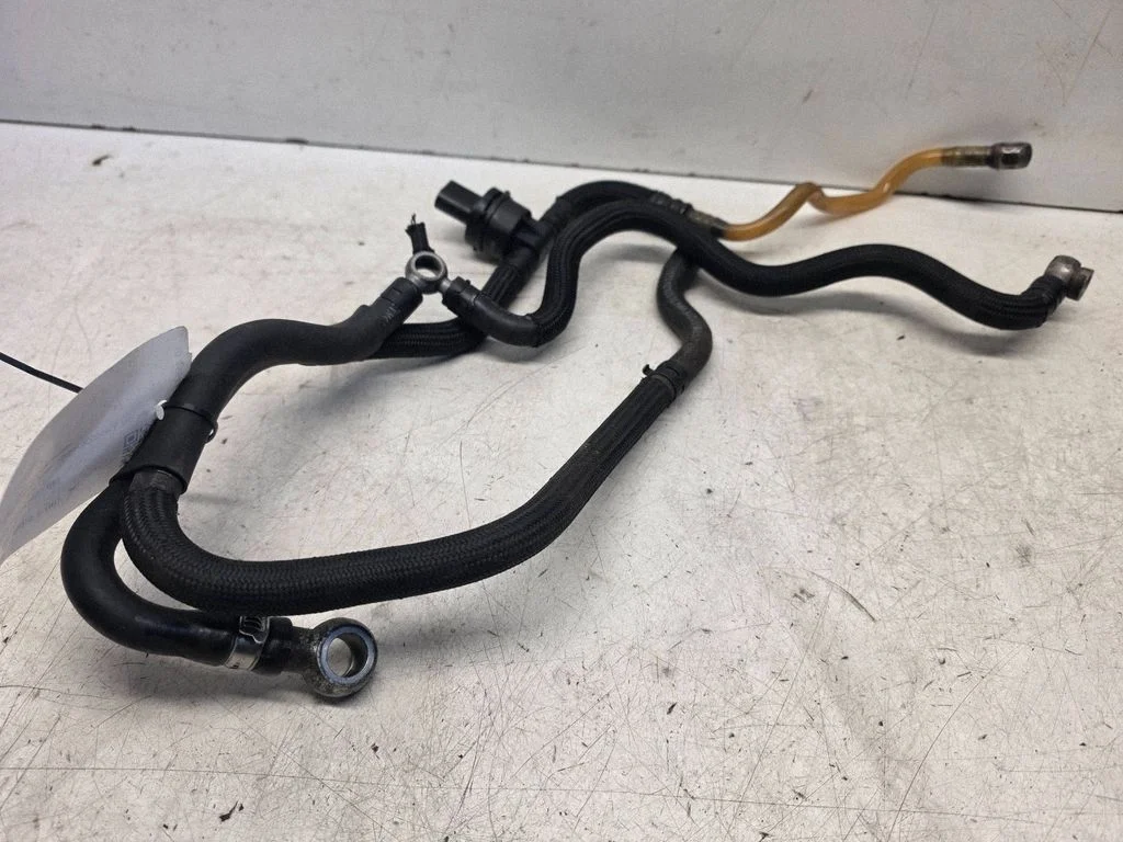 Fuel line pipe 059130300AT