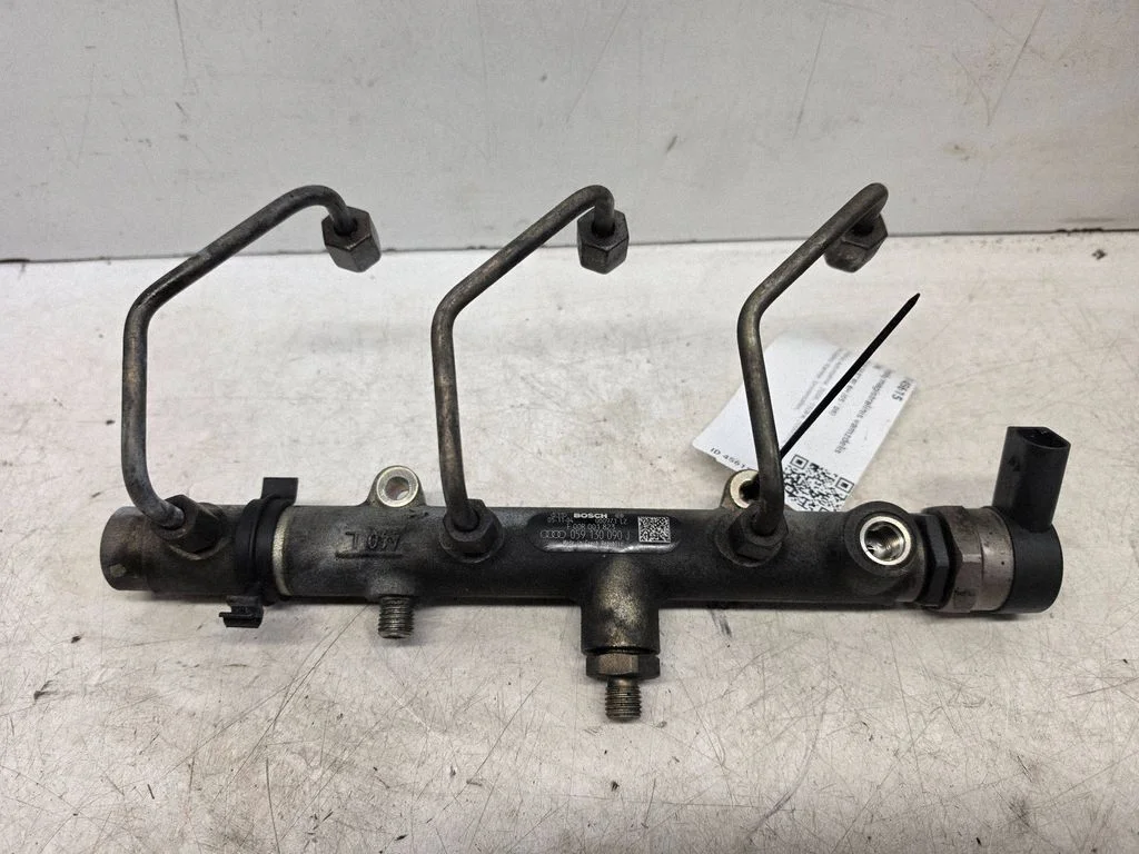 Fuel main line pipe 059130090J