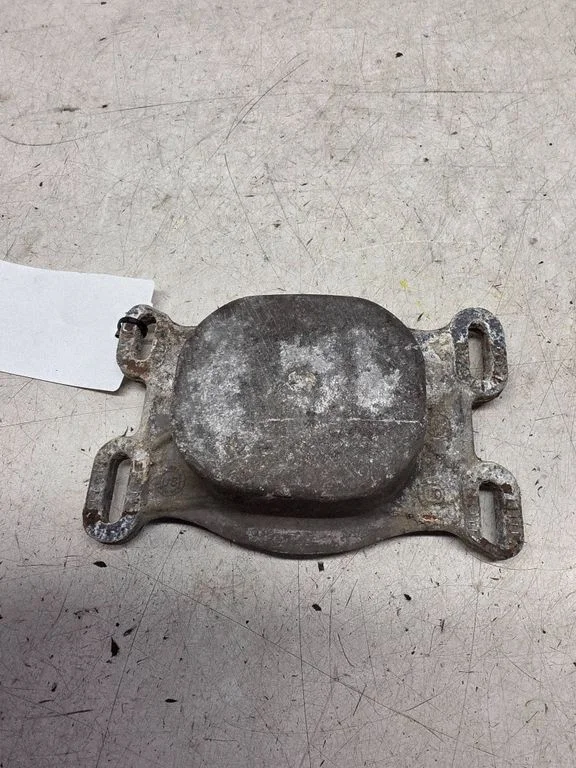 Engine mounting bracket 4B0199335L