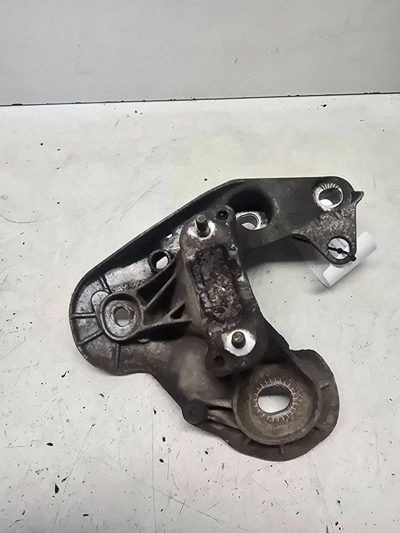 Engine mounting bracket 4F0199351E