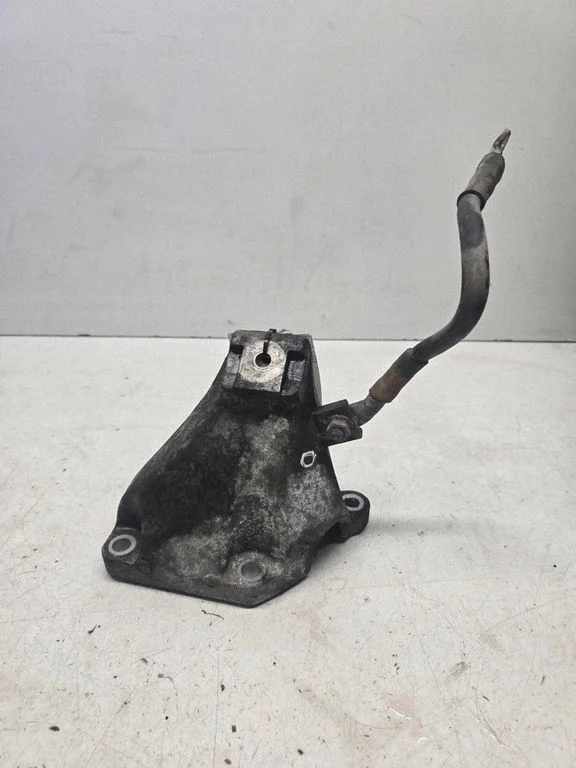 Engine mounting bracket 8E0199308AK