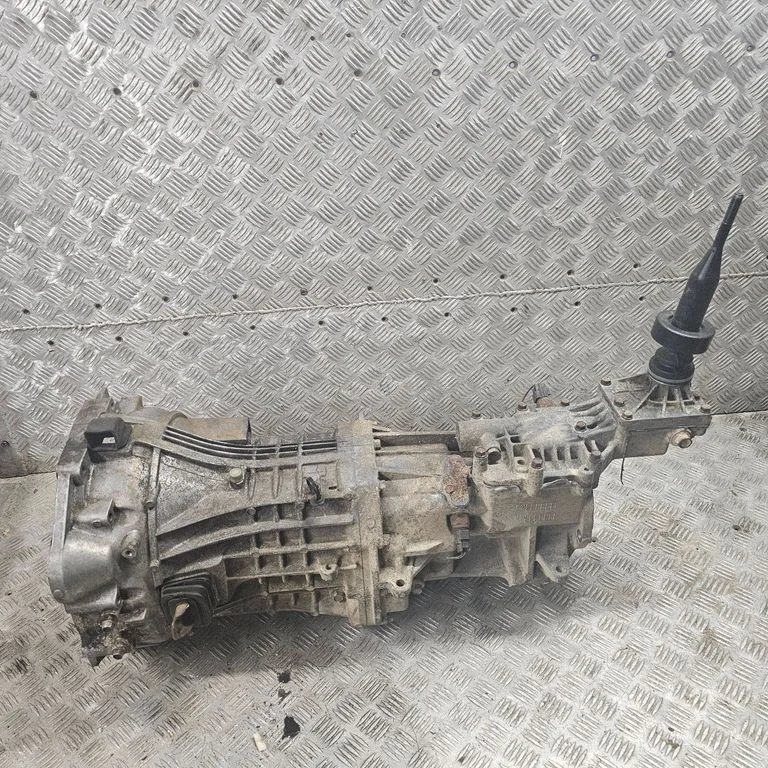 Mechaninė 5 pavarų dėžė