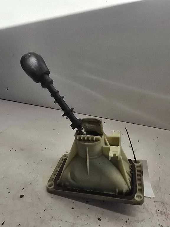 Pavarų perjungimo mechanizmas (kulisa)