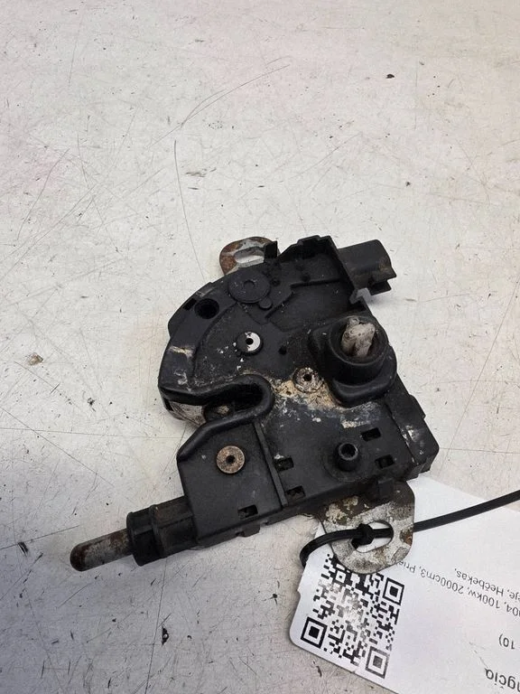 Engine bonnet/hood lock/catch 3M5116700BB