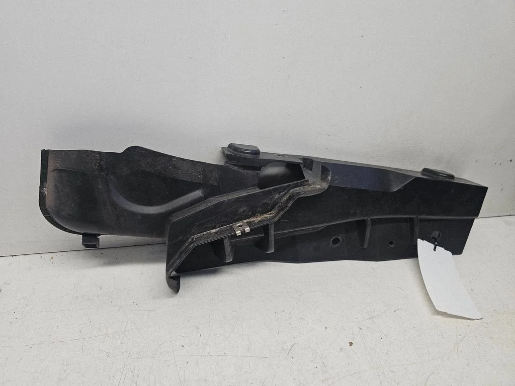 Poritiiva kinnitusklamber 3M51R02477AK