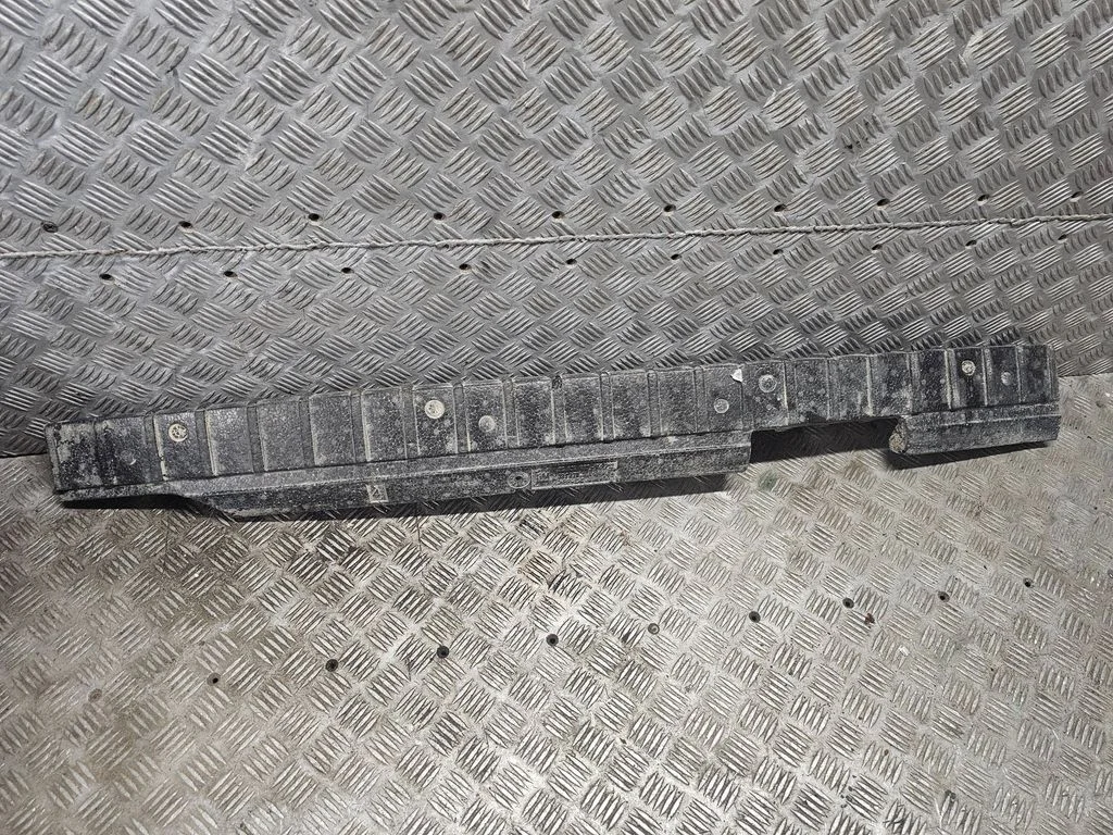 Putoplastas galinio bamperio