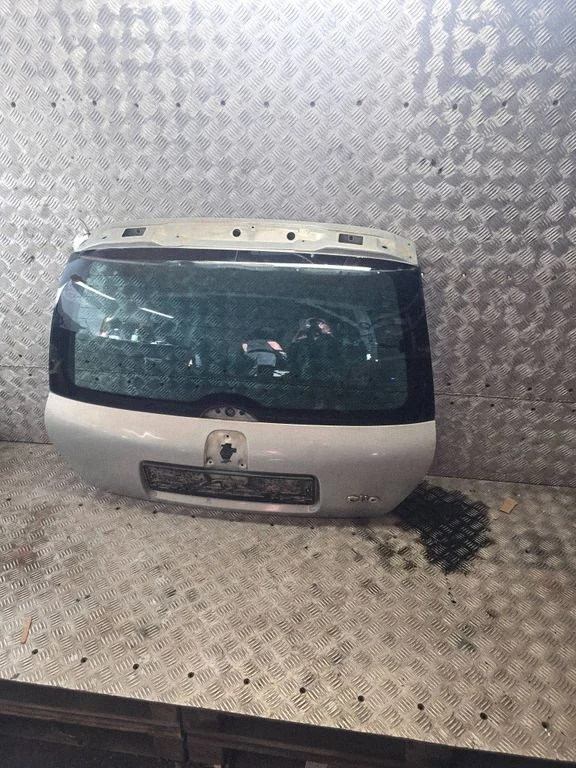 Tailgate/trunk/boot lid 1234
