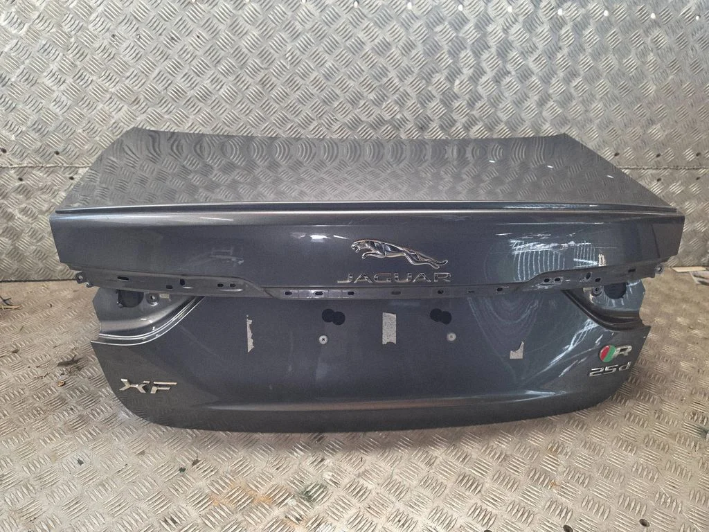 Tailgate/trunk/boot lid 1234
