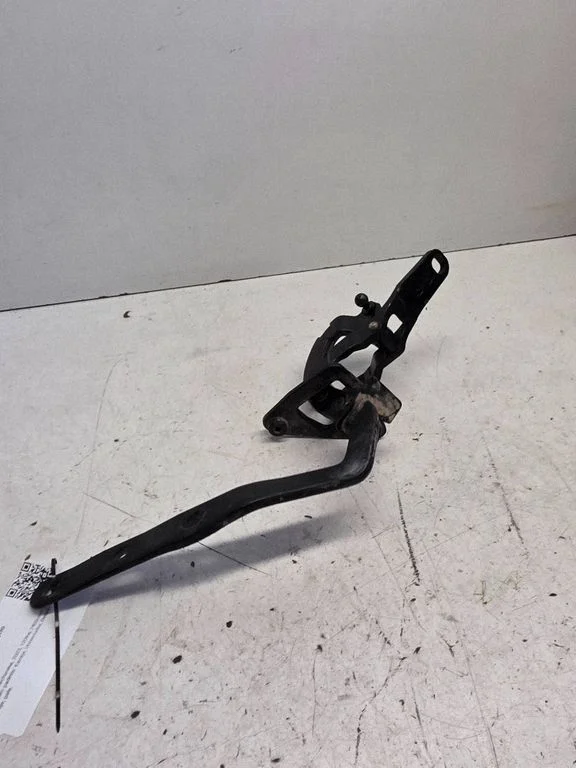 Tailgate/trunk/boot hinge – Volvo V70 (2000-2004)