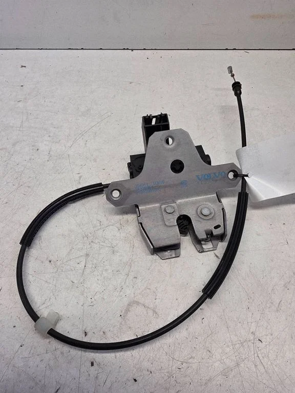 Tailgate/trunk/boot lock/catch/latch – Volvo S60 (2011-2013)