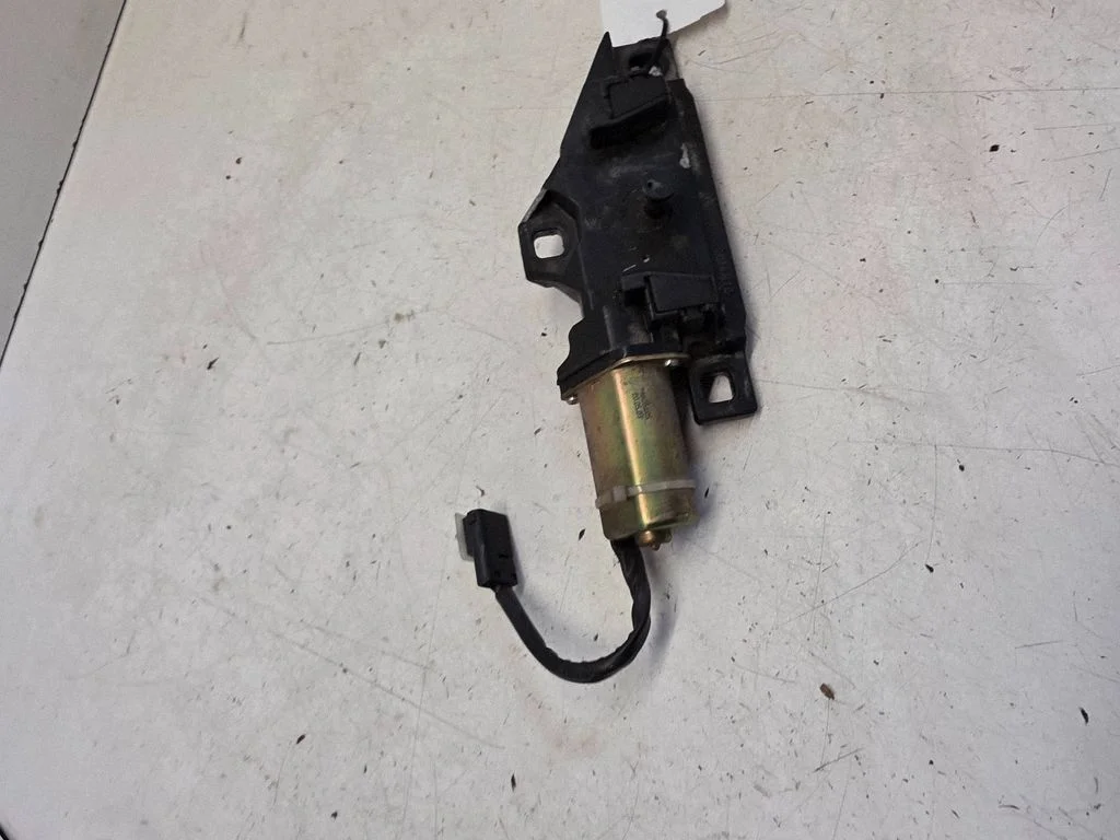 Tailgate/trunk/boot lock/catch/latch 7014872