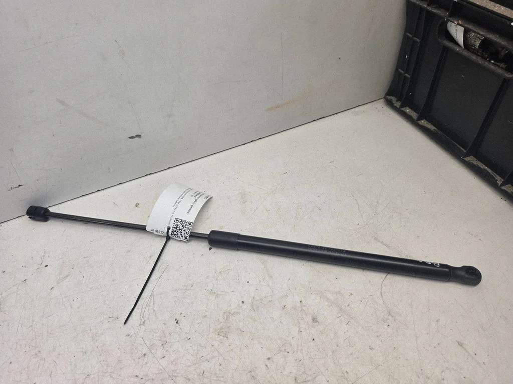 Aizmugurējā vāka amortizators – Volvo S60 (2011-2013)