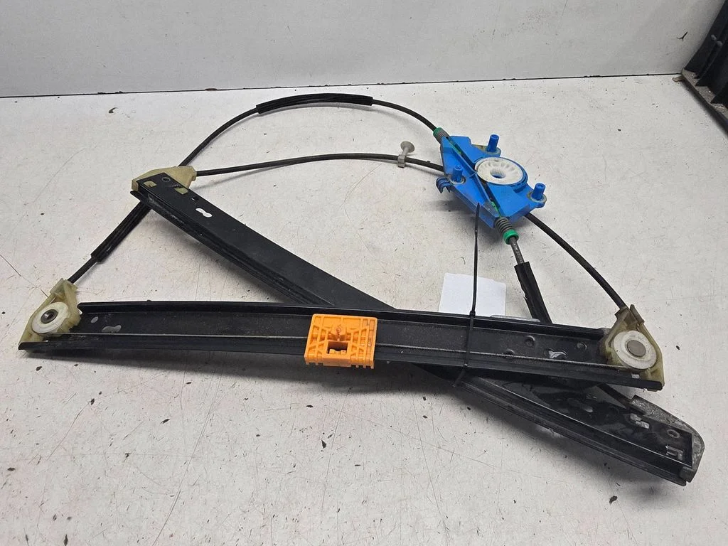Priekinis el. lango pakėlimo mechanizmas be varikliuko