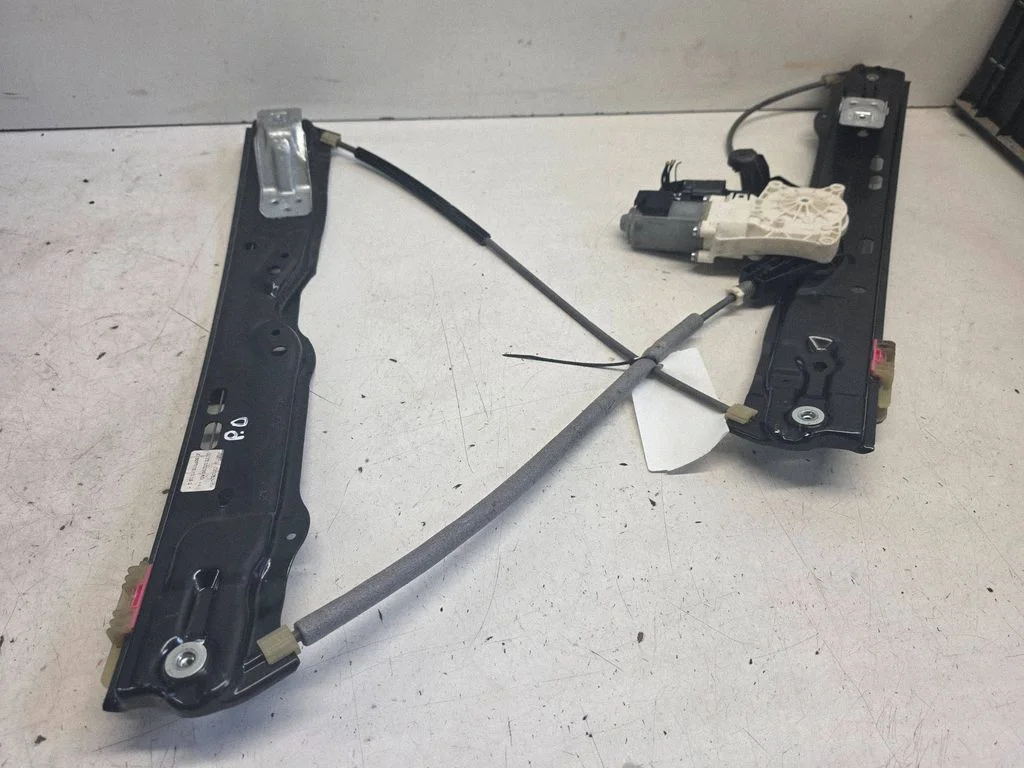 Priekinis el. lango pakėlimo mechanizmas be varikliuko