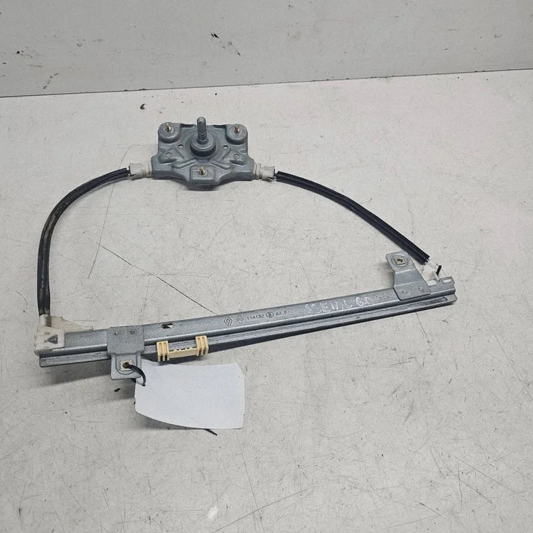 Mechaninis galinio lango pakėlimo mechanizmas