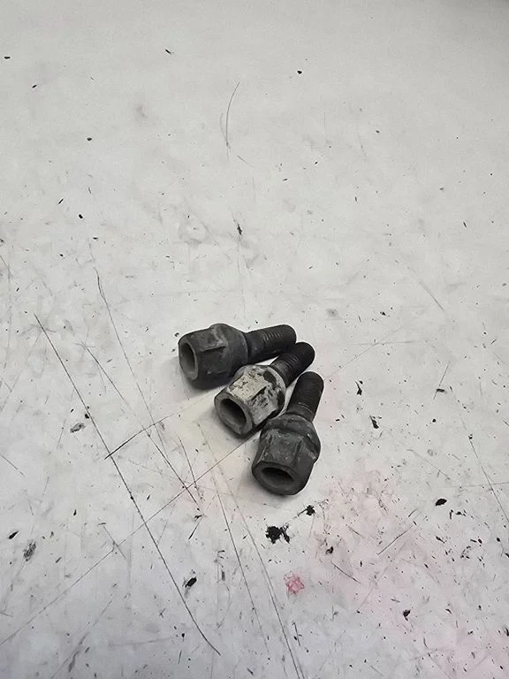 Nuts/bolts 1234
