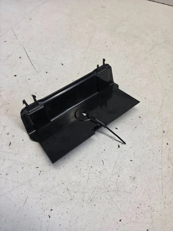 Glove box 51167029753