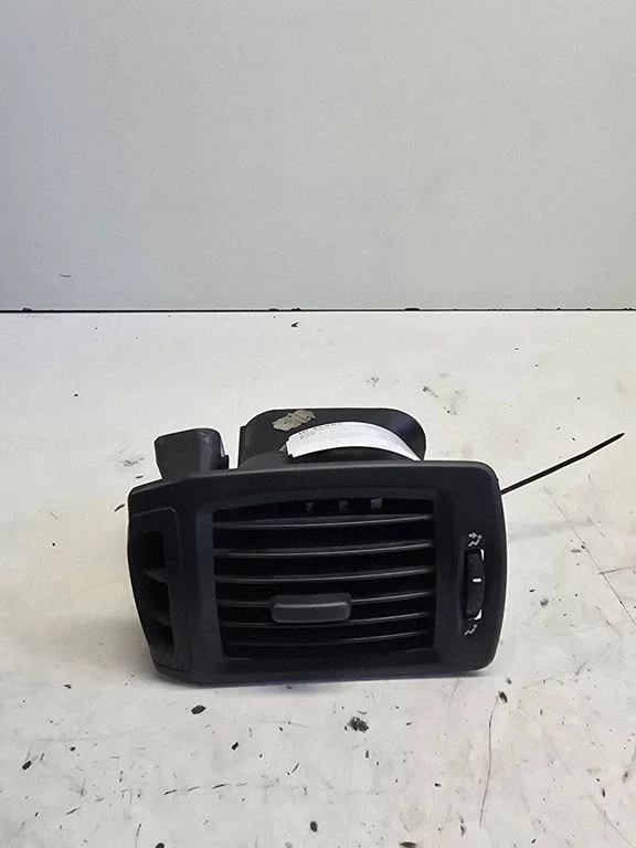 Dashboard side air vent grill/cover trim R6195215