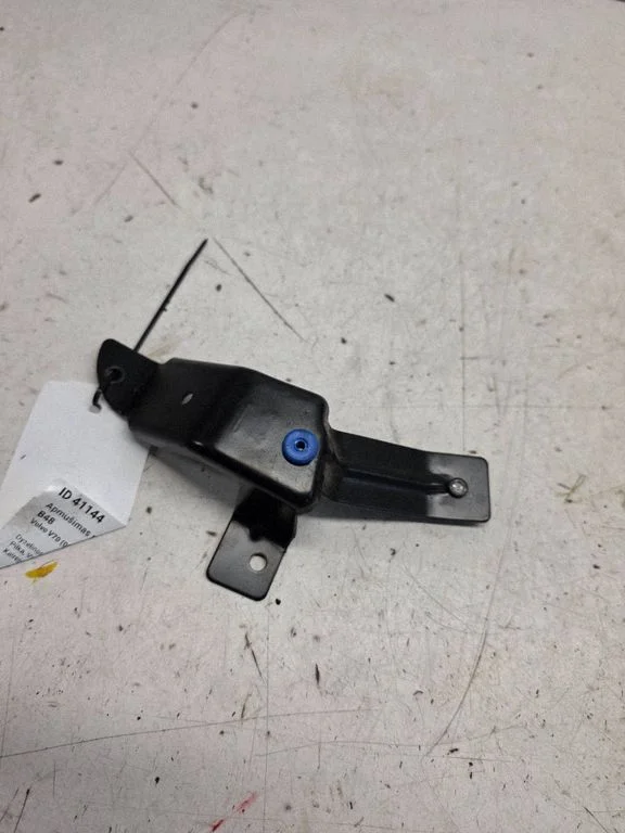 Front door card panel trim 8626984