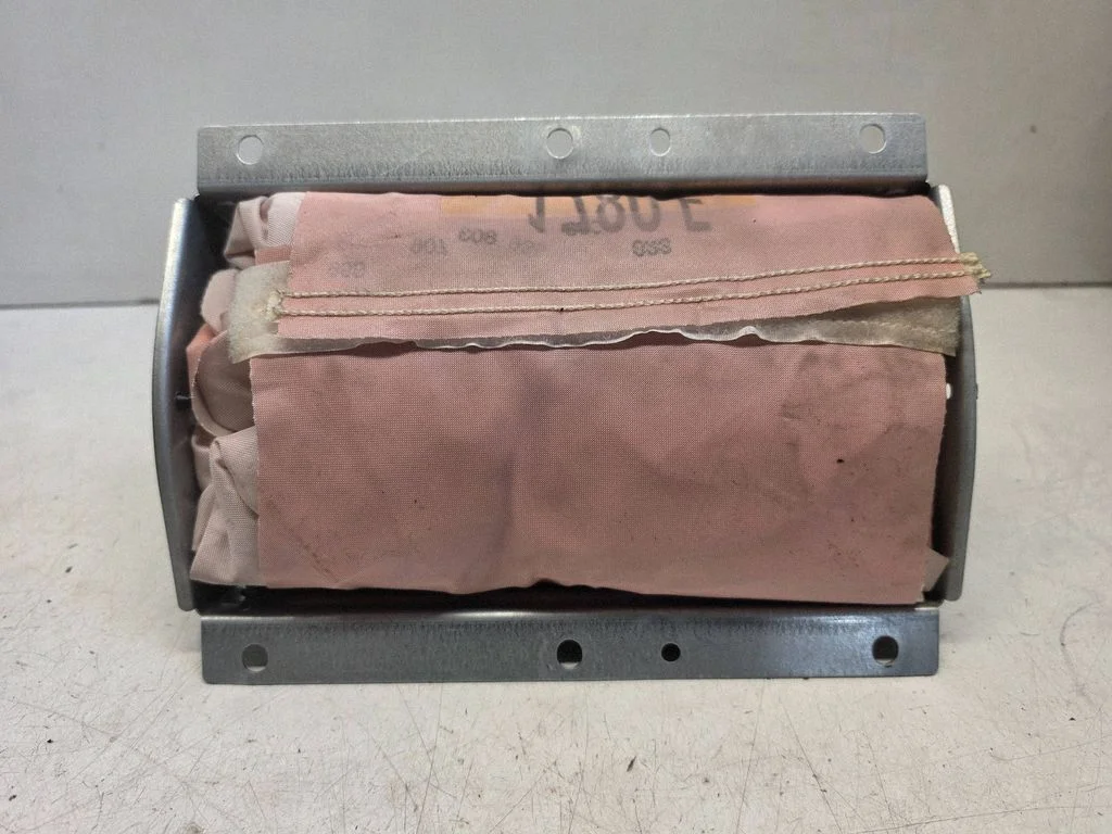 Passenger airbag 31104261