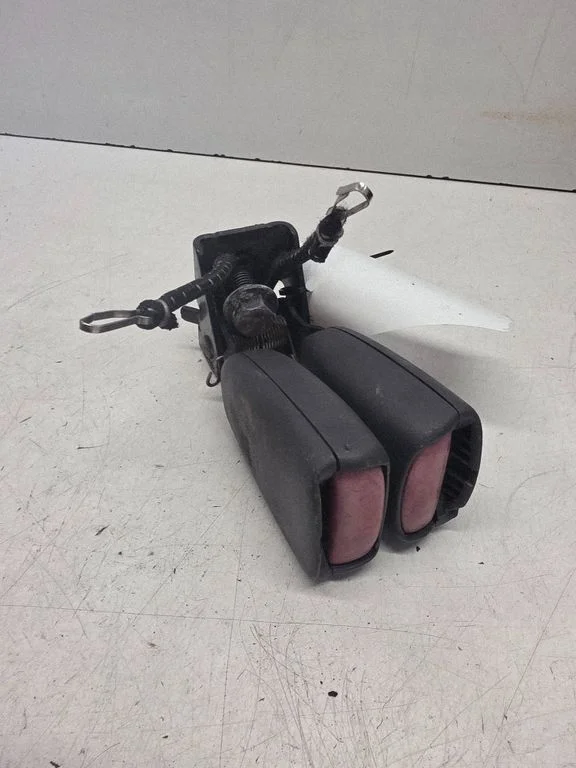 Rear seatbelt buckle – Volvo V70 (2000-2004)