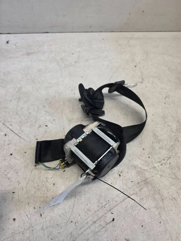 Front seatbelt – Jaguar XE (2015-)