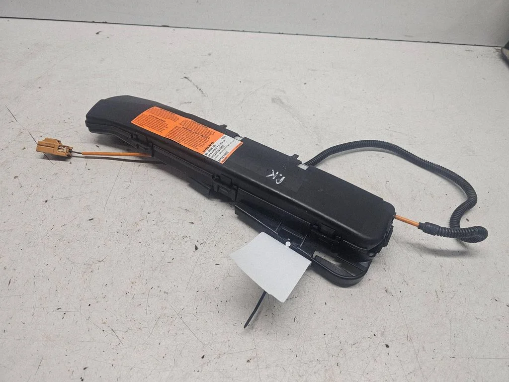 Seat airbag 8686705