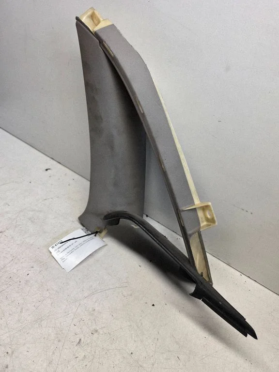 (C) pillar trim 8E5867288