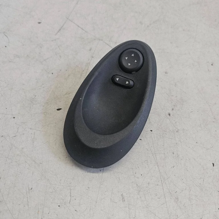 Wing mirror switch A223