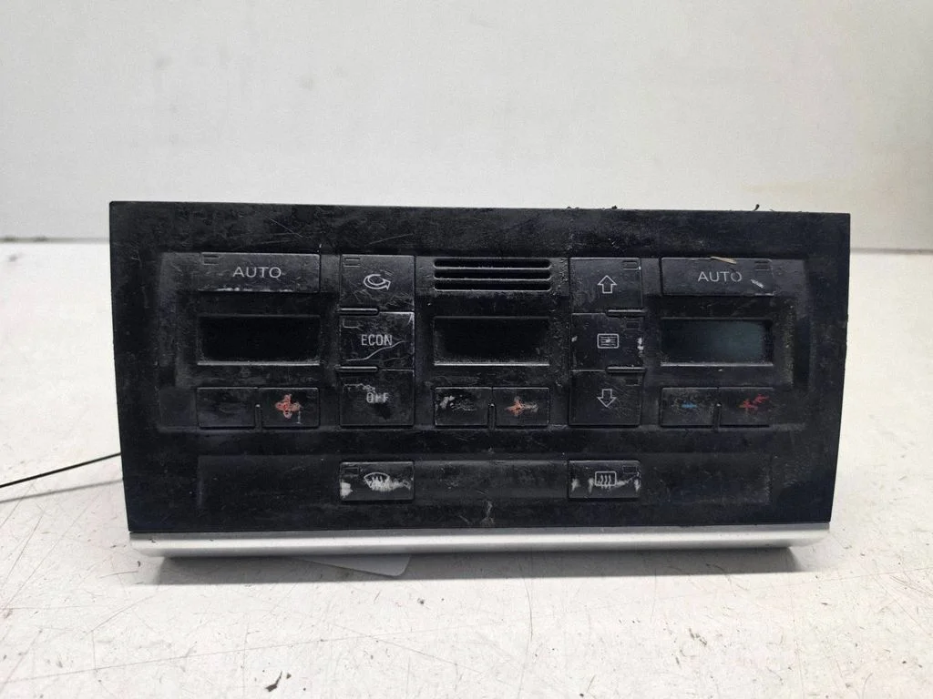 Climate control unit 8E0820043