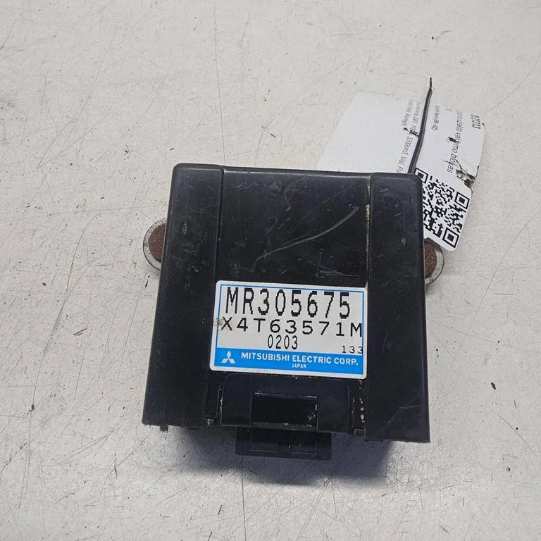 Door central lock control unit/module MR305675