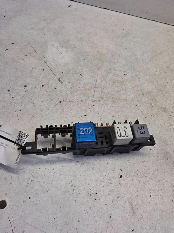 Fuse box set – Volkswagen Passat B5.5 (2001-2005)